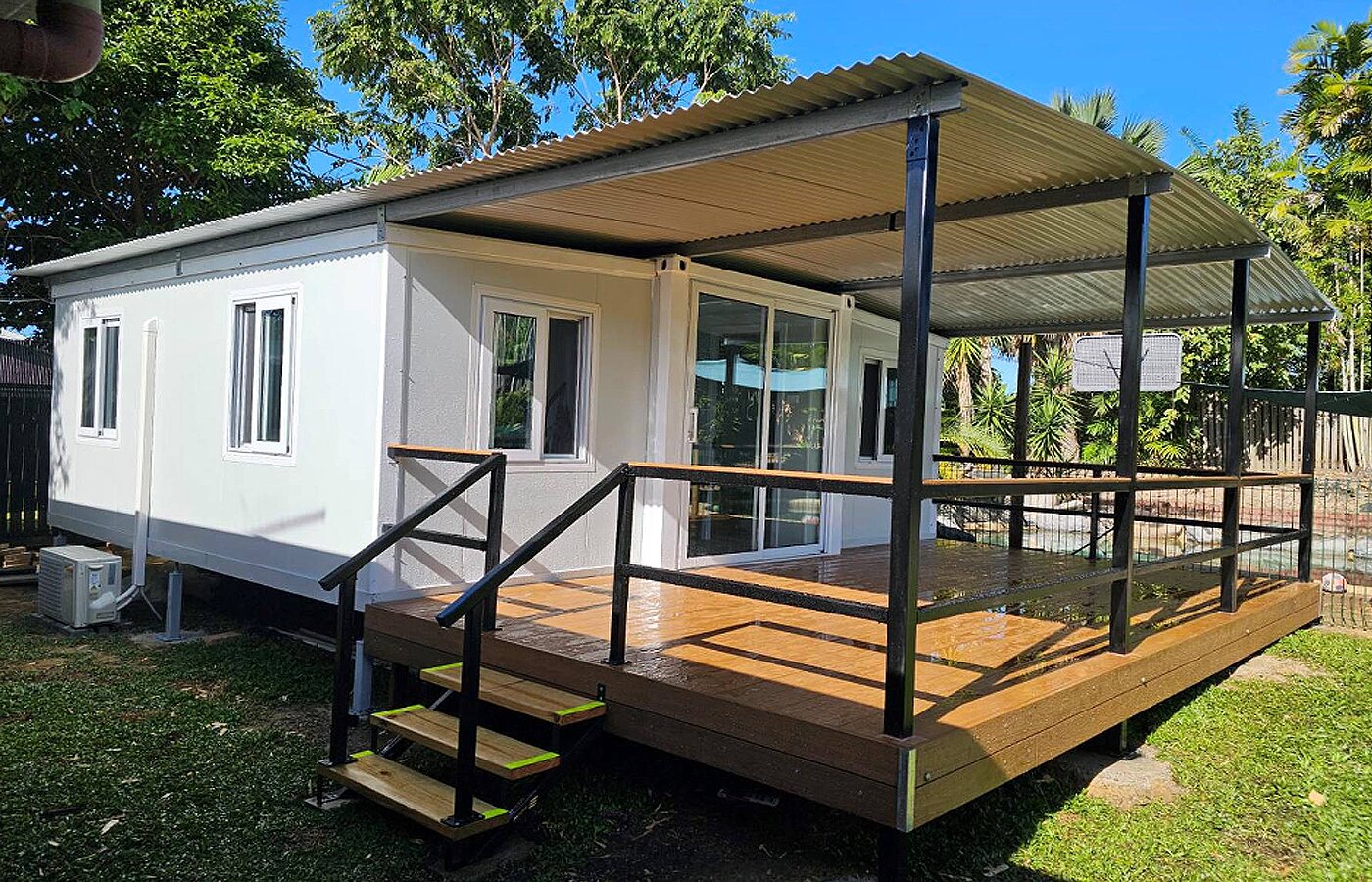 Negozio personalizzato con contenitore espandibile moderno da 20 piedi con finestra dal pavimento al soffitto Negozio personalizzato con contenitore espandibile moderno da 20 piedi con finestra dal pavimento al soffitto