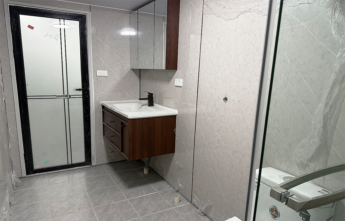 Negozio personalizzato con contenitore espandibile moderno da 20 piedi con finestra dal pavimento al soffitto Negozio personalizzato con contenitore espandibile moderno da 20 piedi con finestra dal pavimento al soffitto